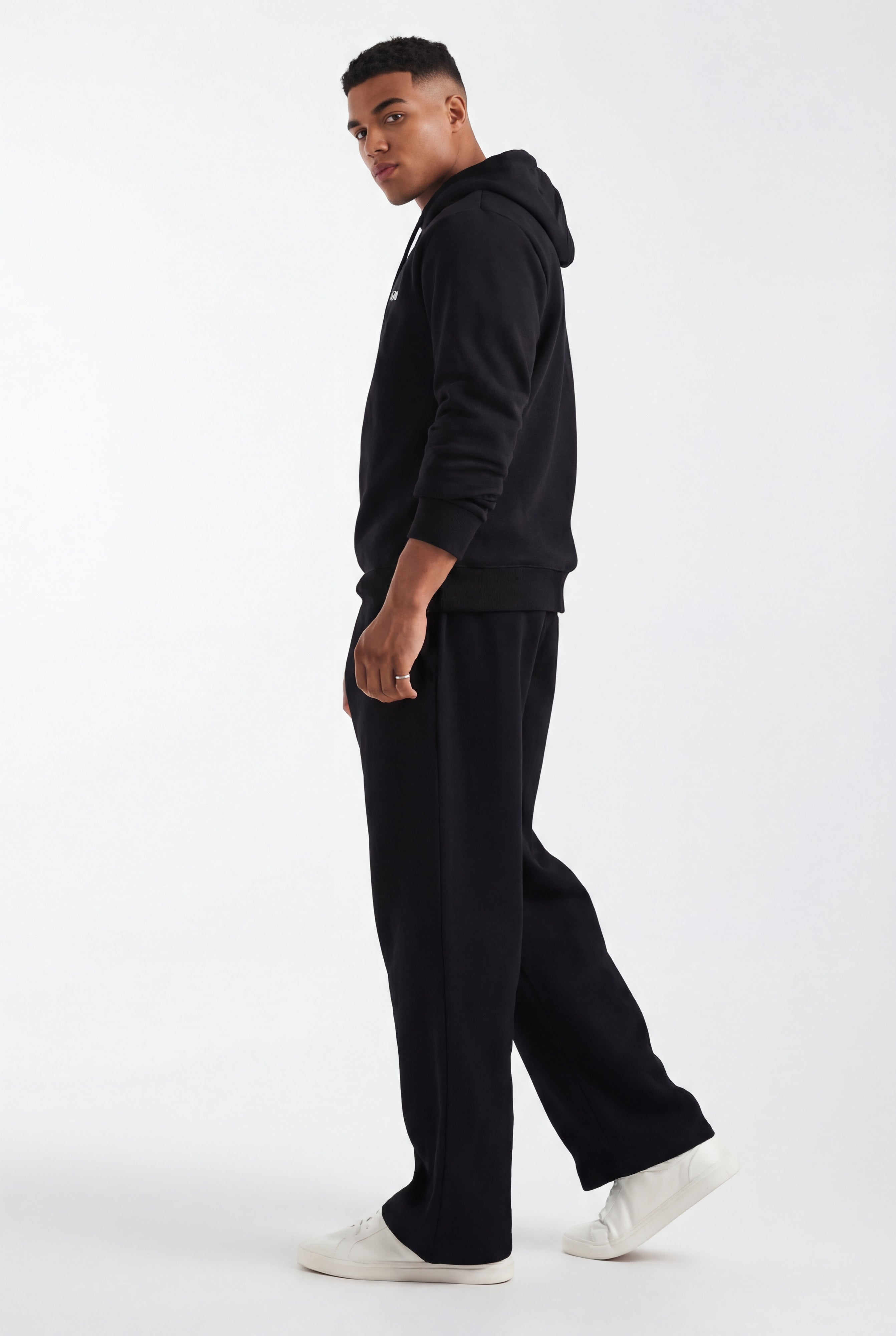 LOUNGE SWEATPANTS - BLACK